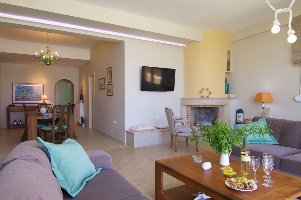 Espera Luxury Beach Front Residence With Pool & Bbq, By Thinkvilla Rethymno (Crete) Bagian luar foto
