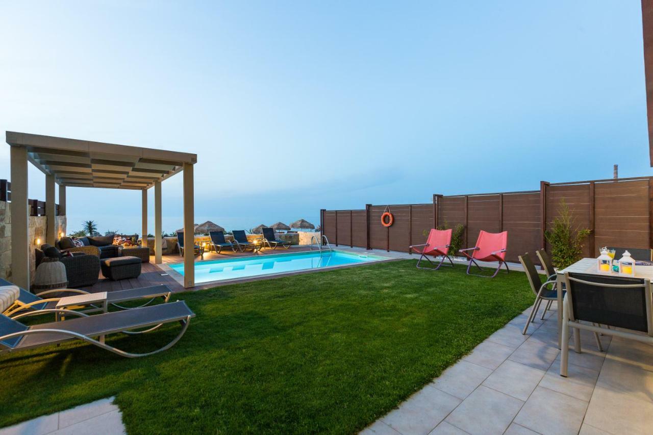Espera Luxury Beach Front Residence With Pool & Bbq, By Thinkvilla Rethymno (Crete) Bagian luar foto